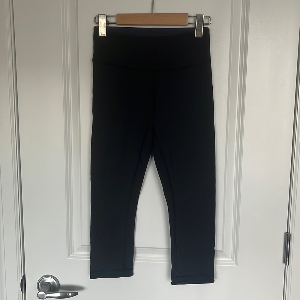 Reversible lulu crops size 4